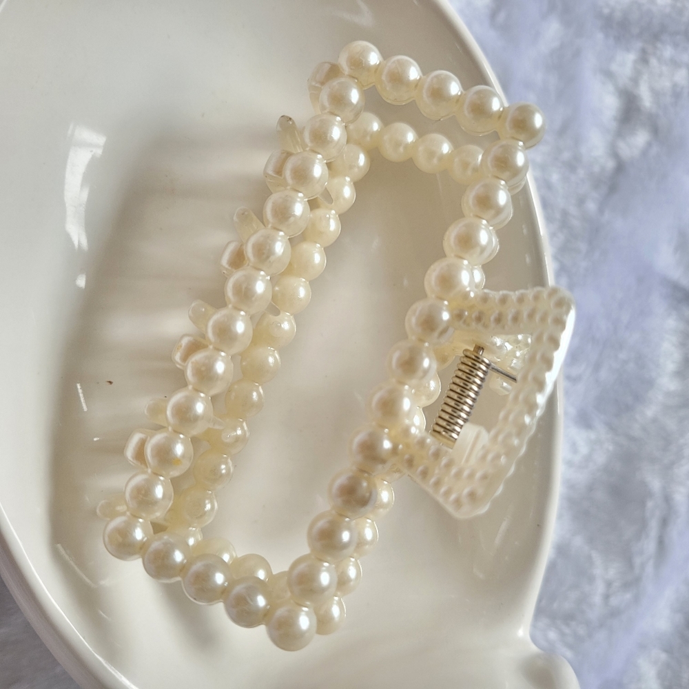 Women's Hair Claw Clip Brand New